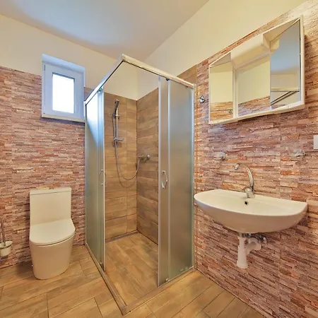 Apartmany Dolosin Велке Лосины Экстерьер фото